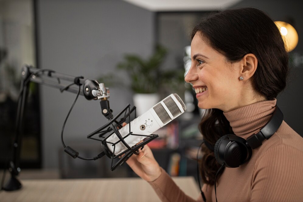 How Podcasts Influence Jewelry Industry with Ear Stretching Trend